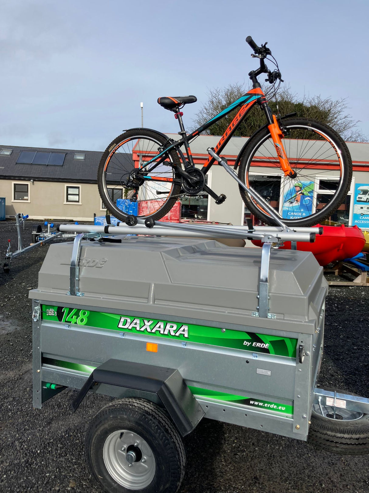 DAXARA 148 W/ BIKE CARRIER