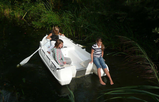 WHALY 270 BOAT